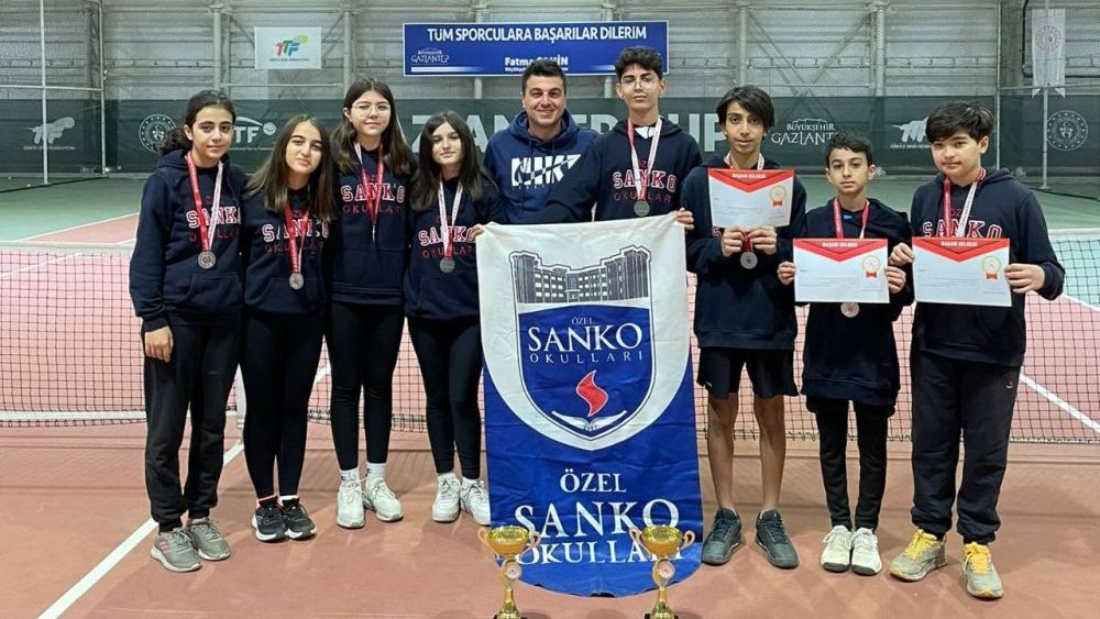 Sanko Okulları’nın tenis başarısı